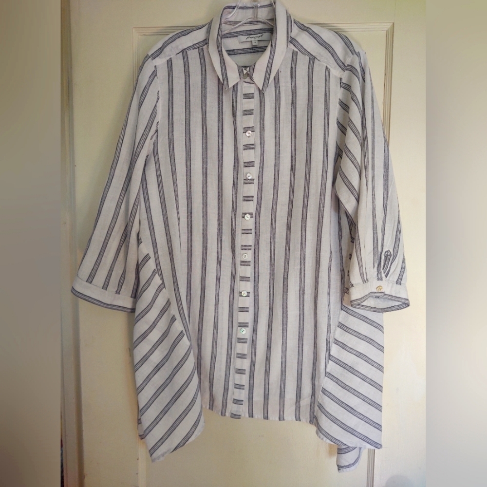 Foxcroft striped gauzy blouse size 18
